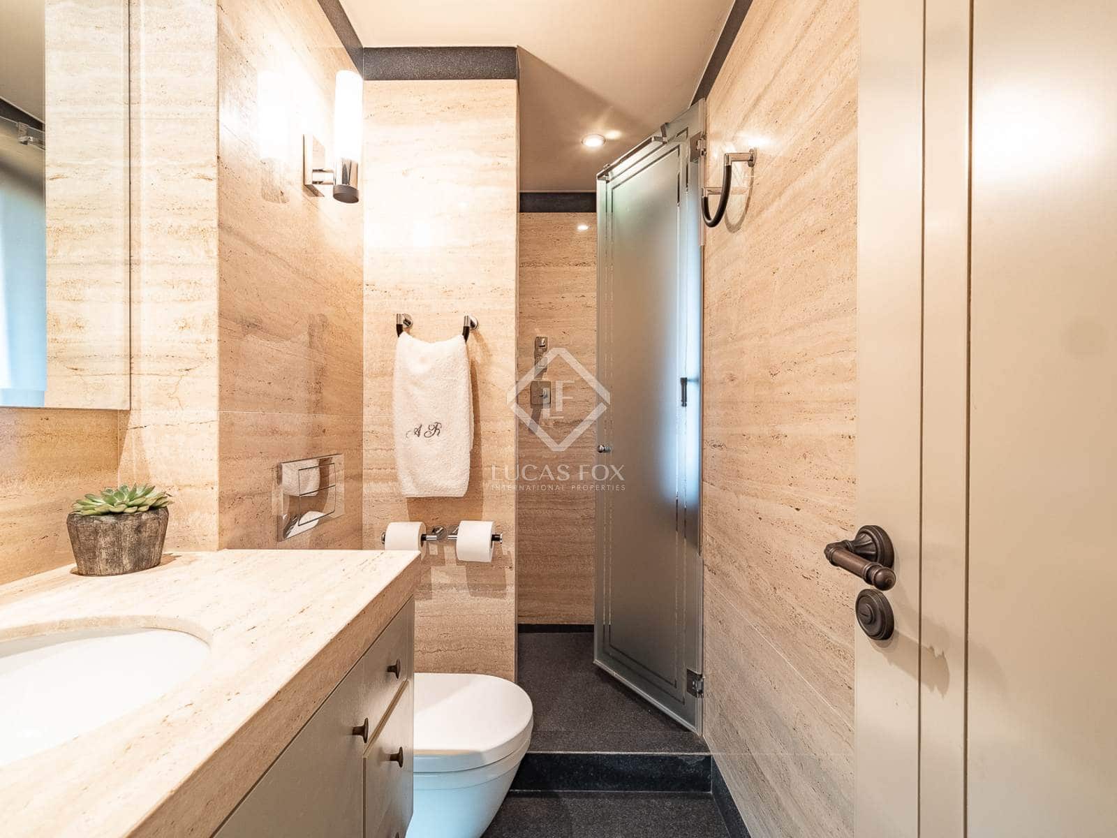 6 soveværelse Villa til salg i Alp med garage - € 860.000 (Ref: 8723410)