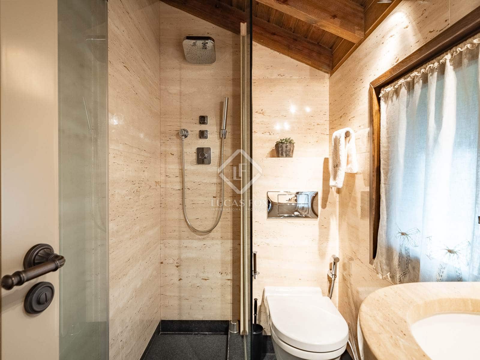 6 soveværelse Villa til salg i Alp med garage - € 860.000 (Ref: 8723410)