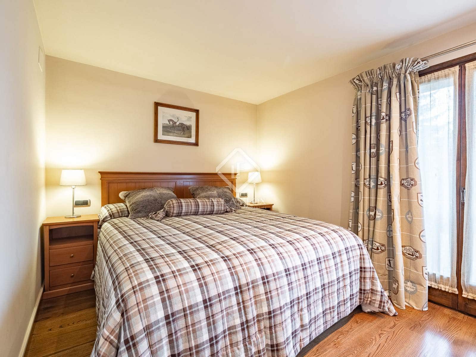 6 soveværelse Villa til salg i Alp med garage - € 860.000 (Ref: 8723410)