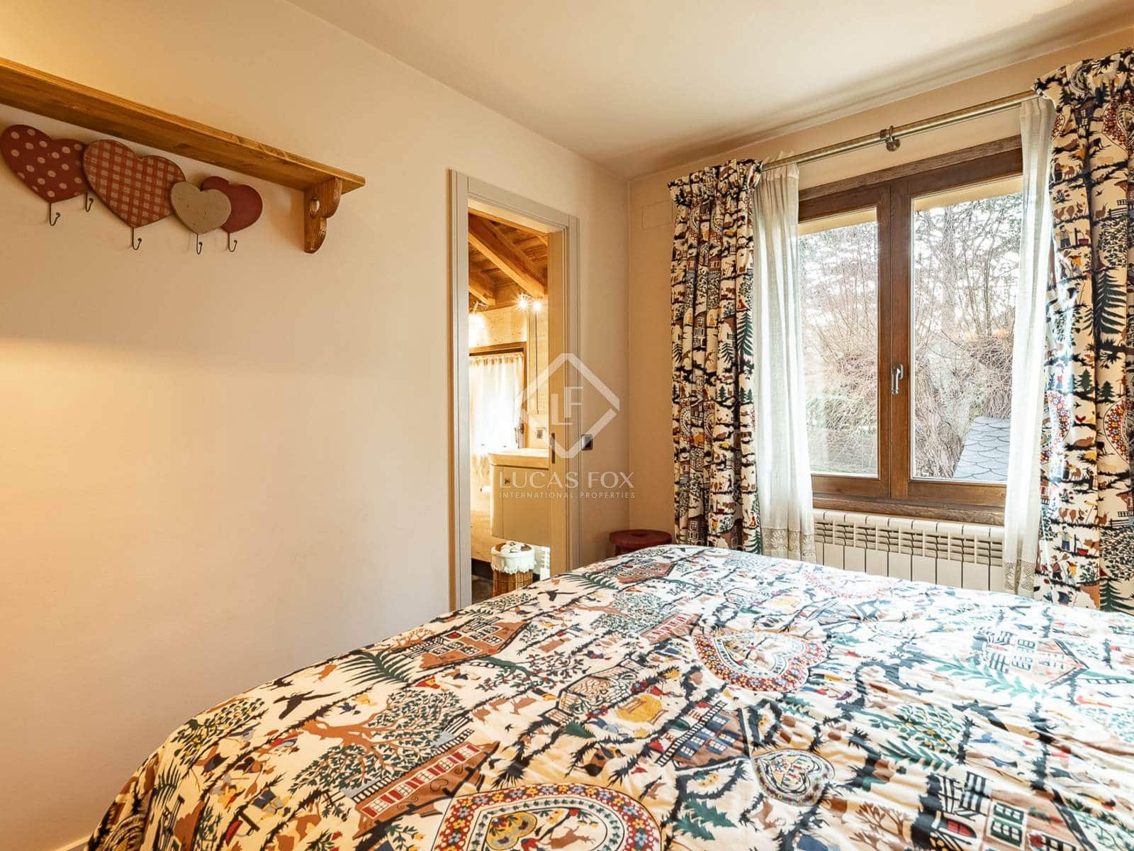 6 soveværelse Villa til salg i Alp med garage - € 860.000 (Ref: 8723410)