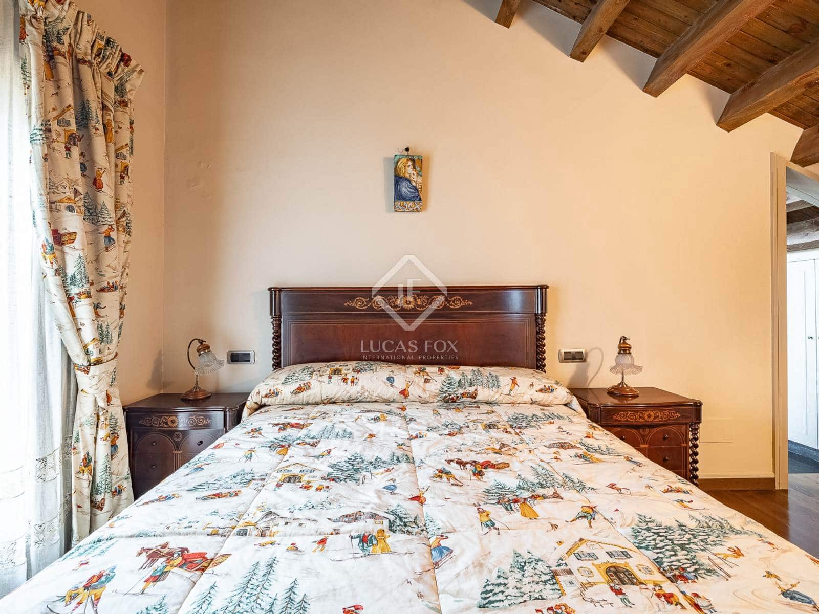 6 soveværelse Villa til salg i Alp med garage - € 860.000 (Ref: 8723410)