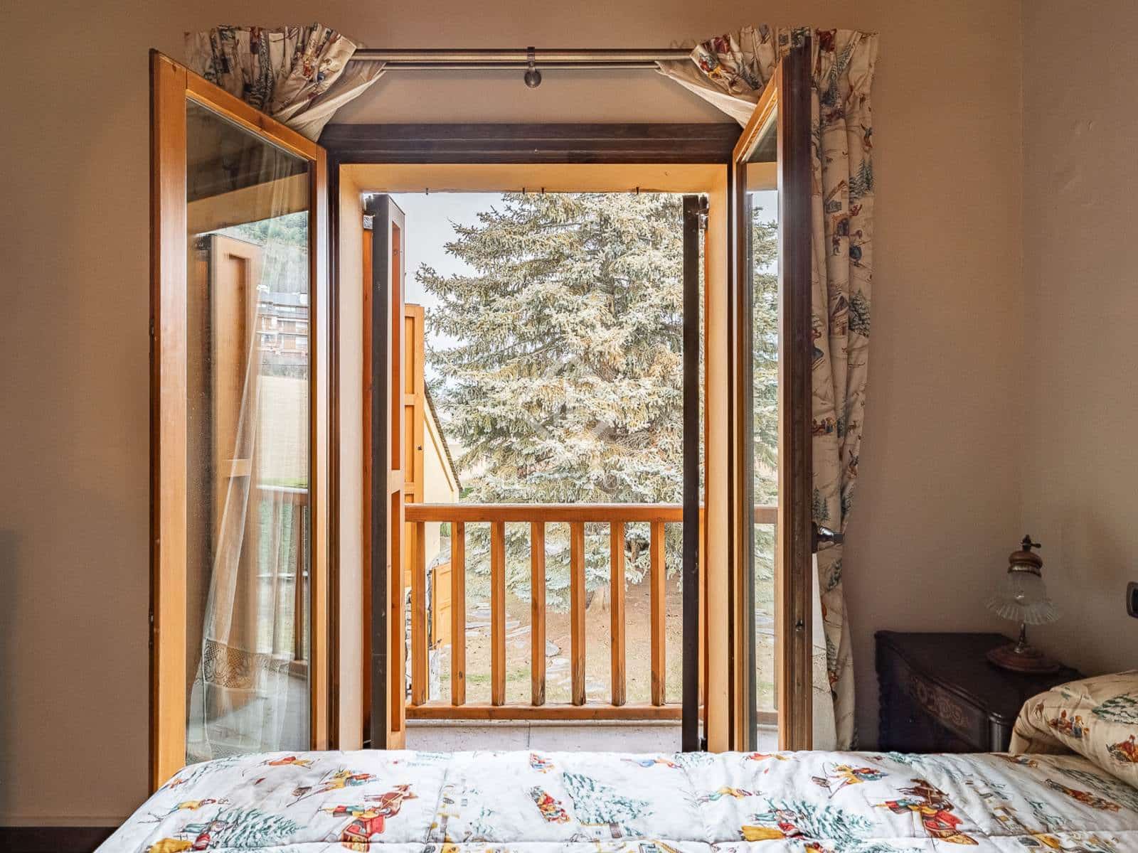 6 soveværelse Villa til salg i Alp med garage - € 860.000 (Ref: 8723410)