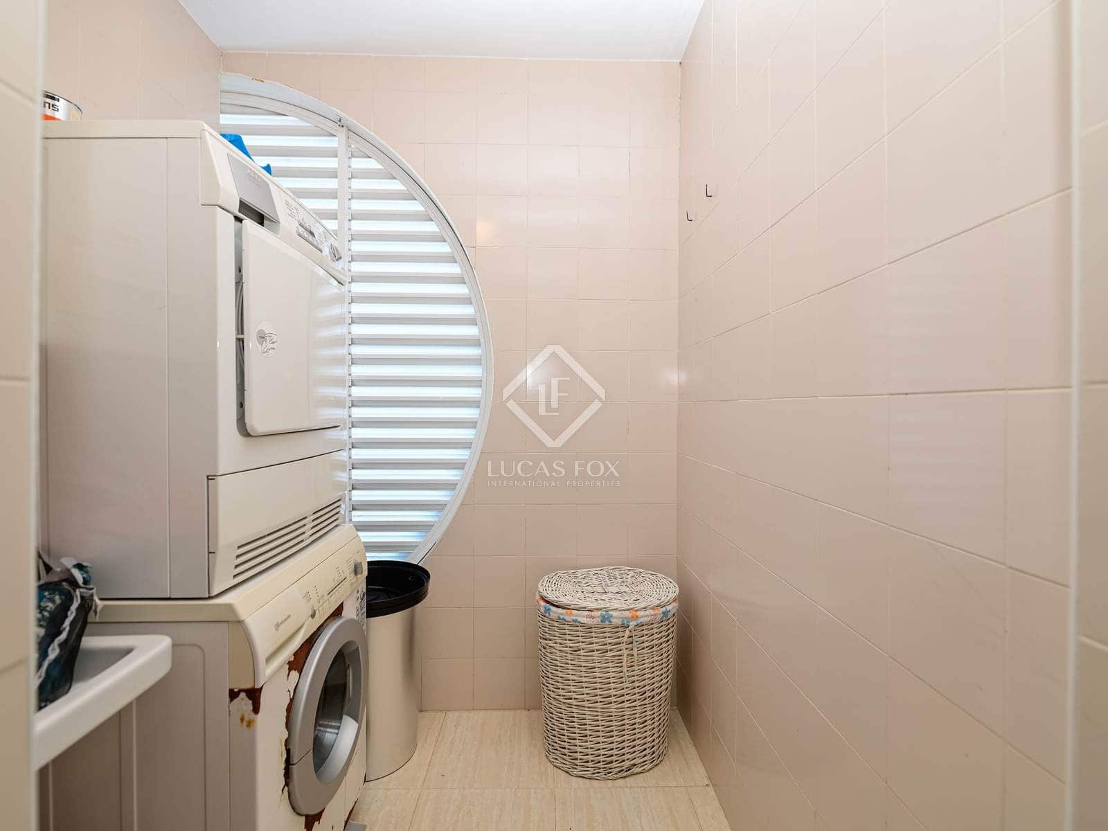 3 sypialnia Apartament na sprzedaż w Platja d'Aro z basenem garażem - 575 000 € (Ref: 8723412)