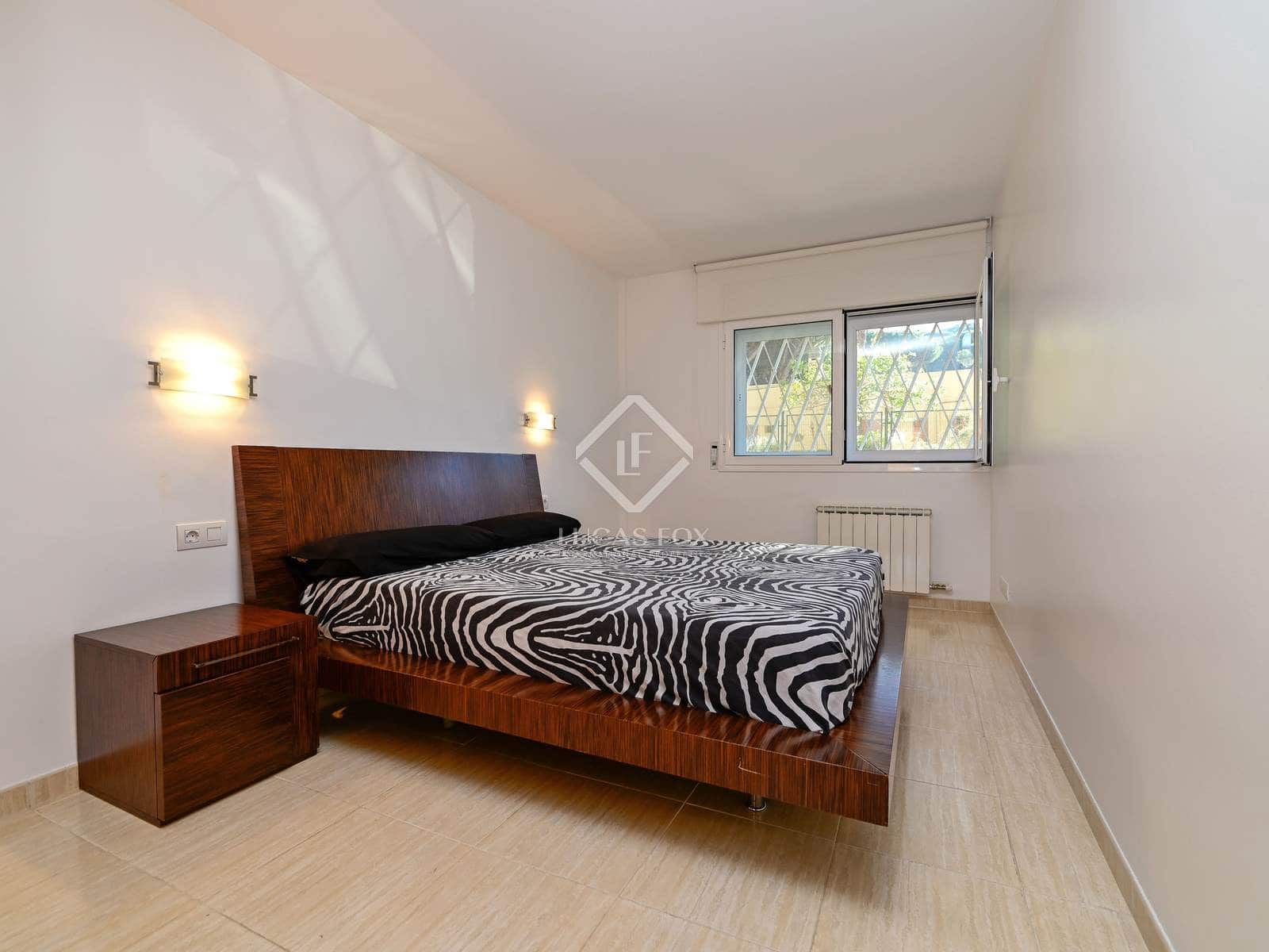 3 sypialnia Apartament na sprzedaż w Platja d'Aro z basenem garażem - 575 000 € (Ref: 8723412)