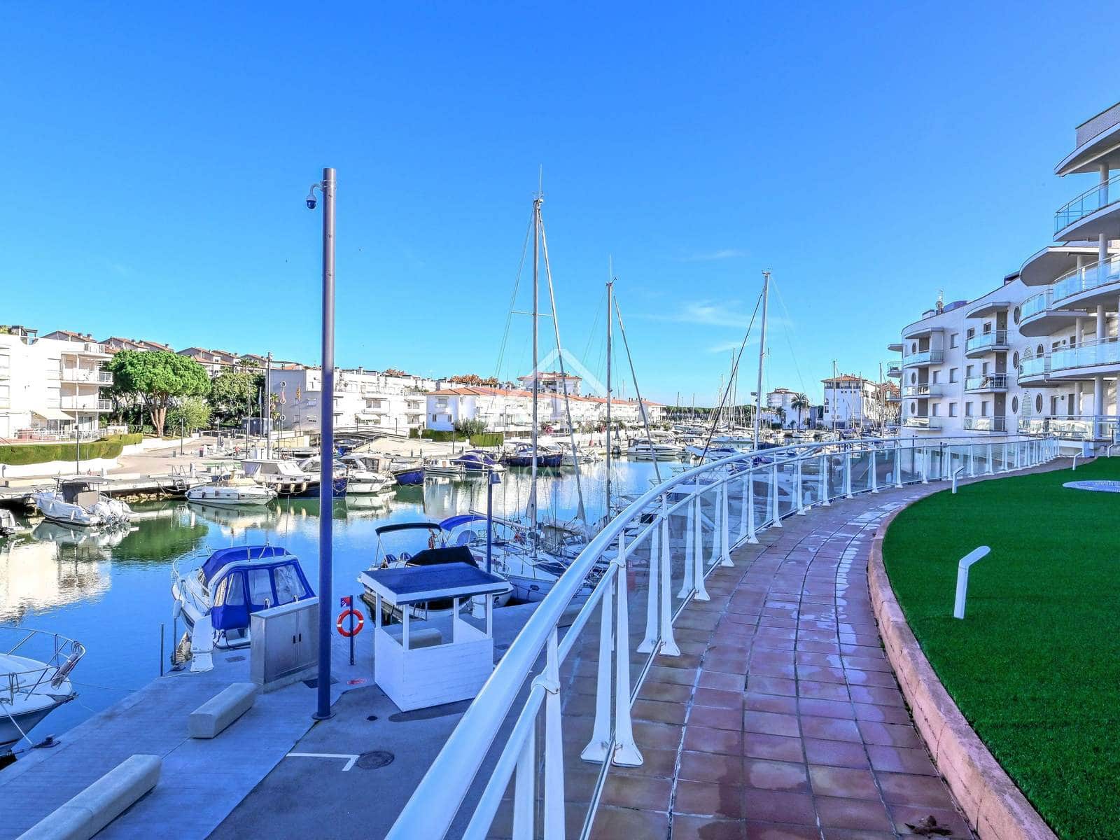 3 sypialnia Apartament na sprzedaż w Platja d'Aro z basenem garażem - 575 000 € (Ref: 8723412)