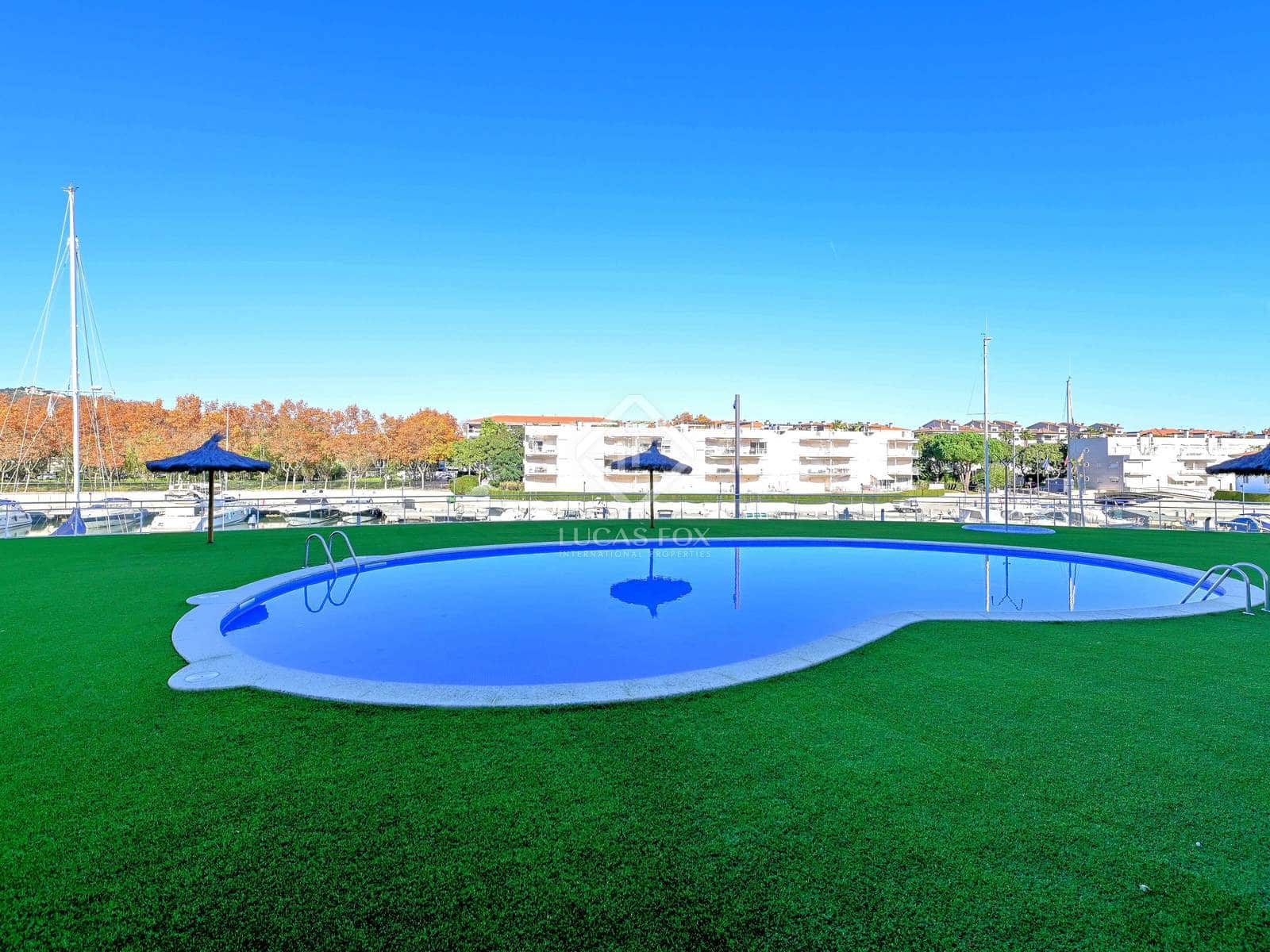 3 sypialnia Apartament na sprzedaż w Platja d'Aro z basenem garażem - 575 000 € (Ref: 8723412)