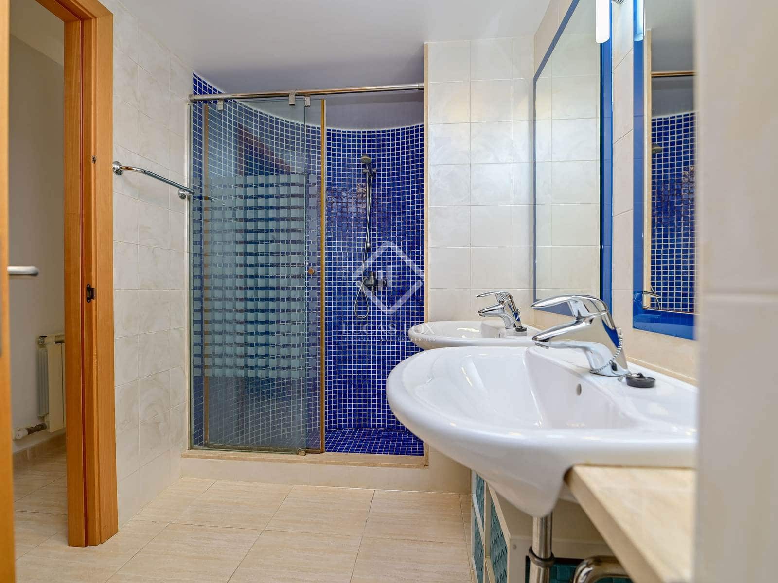 3 sypialnia Apartament na sprzedaż w Platja d'Aro z basenem garażem - 575 000 € (Ref: 8723412)