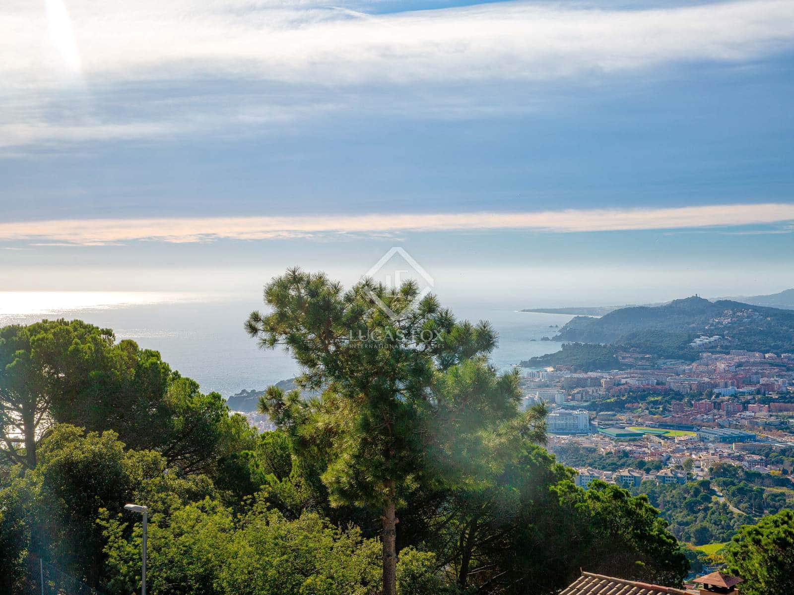 5 soveværelse Villa til salg i Lloret de Mar med swimmingpool garage - € 800.000 (Ref: 8726684)