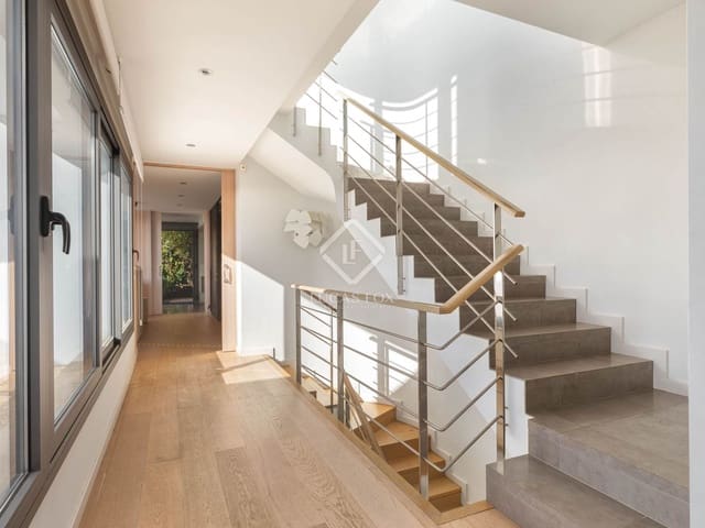 5 slaapkamer Villa te koop in Blanes met zwembad garage - € 1.950.000 (Ref: 8728284)