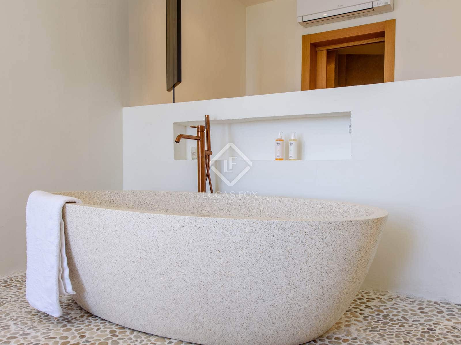 5 chambre Villa/Maison à vendre à Santa Eulalia / Santa Eularia avec piscine - 5 900 000 € (Ref: 8728911)