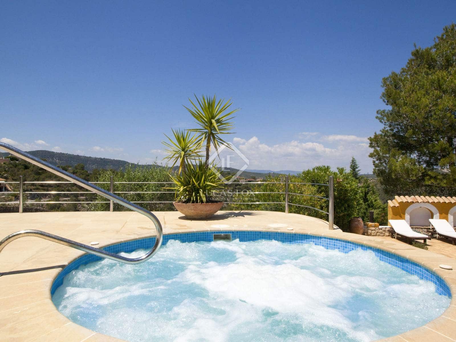 9 soverom Finca/Herregård til salgs i Canyelles med svømmebasseng garasje - € 2 750 000 (Ref: 8734685)