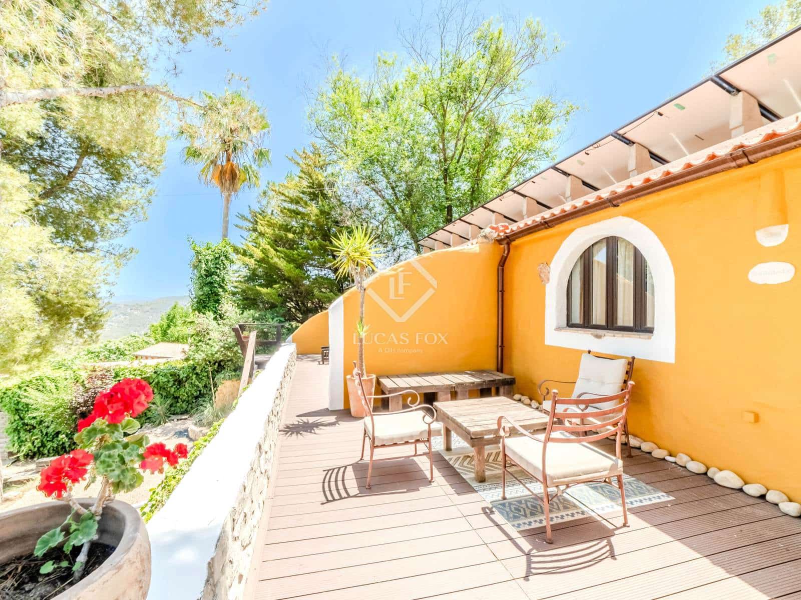 9 soverom Finca/Herregård til salgs i Canyelles med svømmebasseng garasje - € 2 750 000 (Ref: 8734685)