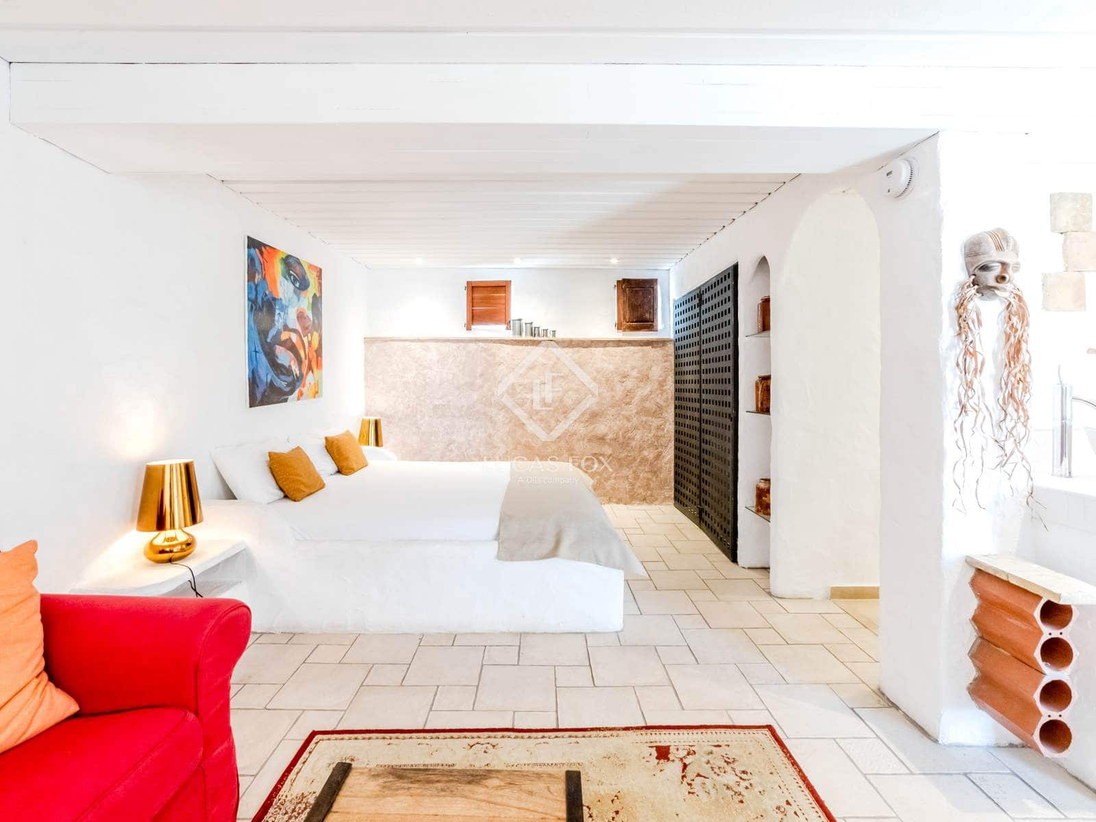 9 soverom Finca/Herregård til salgs i Canyelles med svømmebasseng garasje - € 2 750 000 (Ref: 8734685)