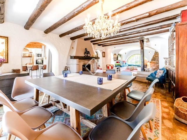 9 bedroom Finca/Country House for sale in Canyelles with pool garage - € 2,750,000 (Ref: 8734685)