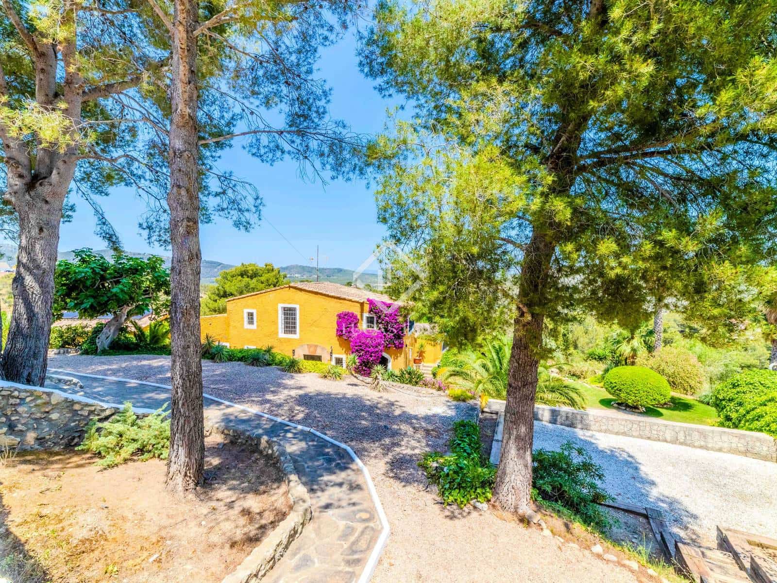 9 soverom Finca/Herregård til salgs i Canyelles med svømmebasseng garasje - € 2 750 000 (Ref: 8734685)