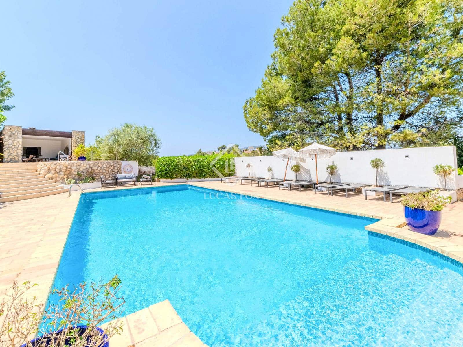 9 soverom Finca/Herregård til salgs i Canyelles med svømmebasseng garasje - € 2 750 000 (Ref: 8734685)