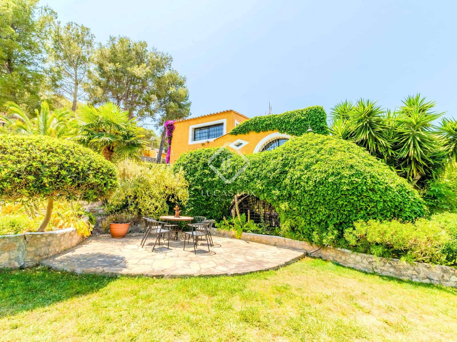 9 soverom Finca/Herregård til salgs i Canyelles med svømmebasseng garasje - € 2 750 000 (Ref: 8734685)