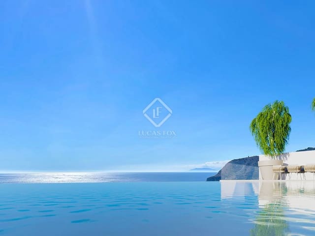 4 slaapkamer Villa te koop in La Herradura, Almuñécar met zwembad garage - € 1.595.000 (Ref: 8736507)