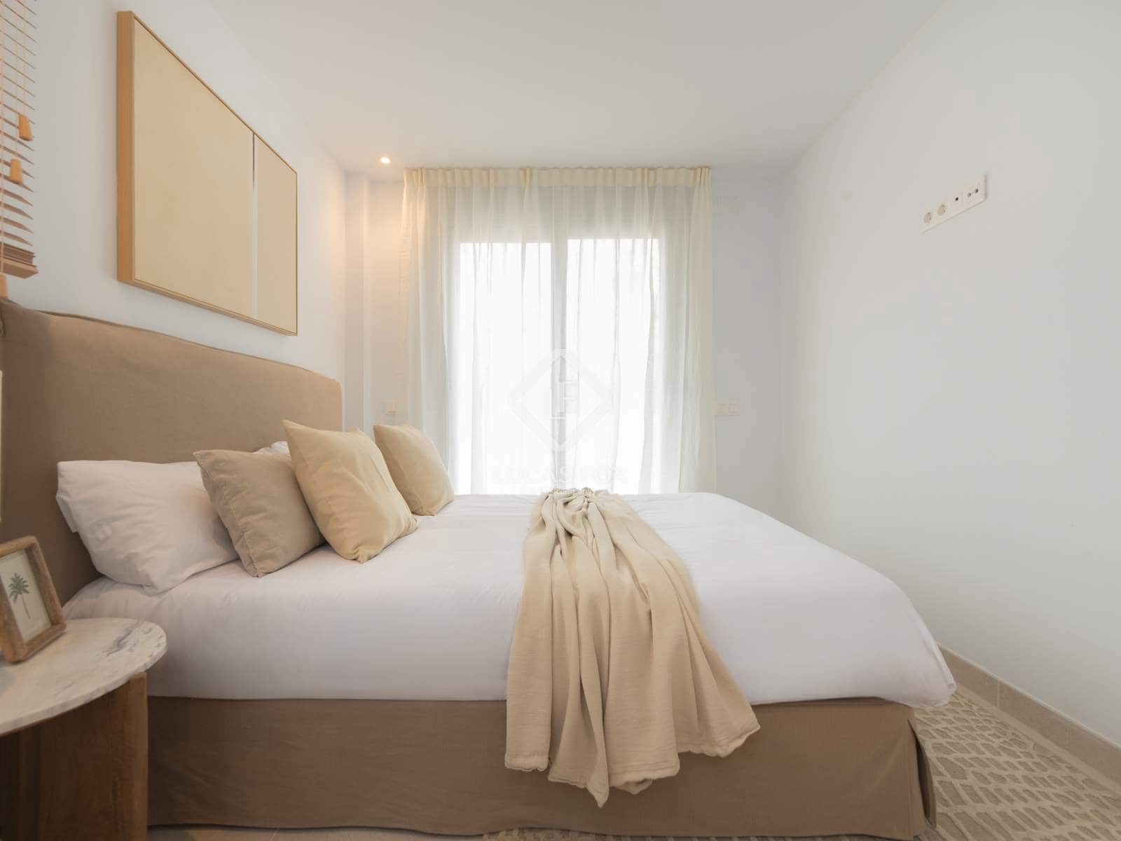 3 slaapkamer Appartement te koop in Ibiza dorp met zwembad garage - € 677.000 (Ref: 8736560)