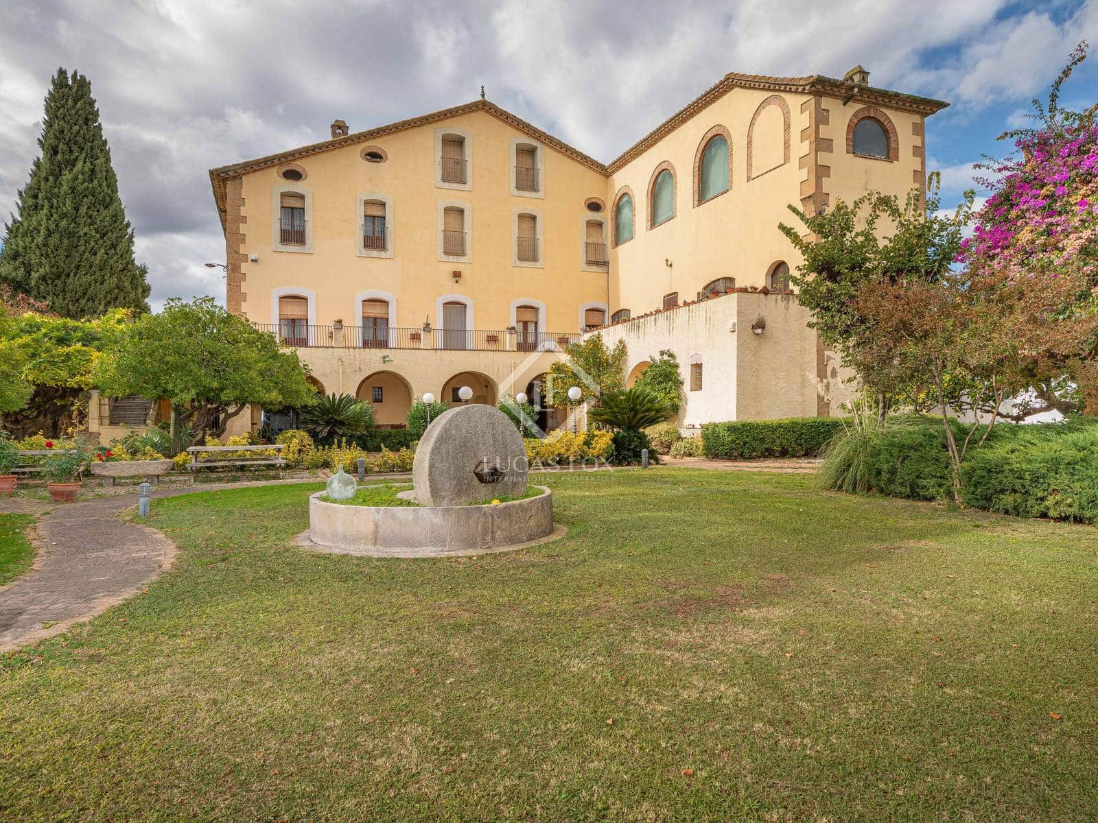 10 soveværelse Finca/Landehus til salg i Borrassa med swimmingpool - € 3.000.000 (Ref: 8738637)