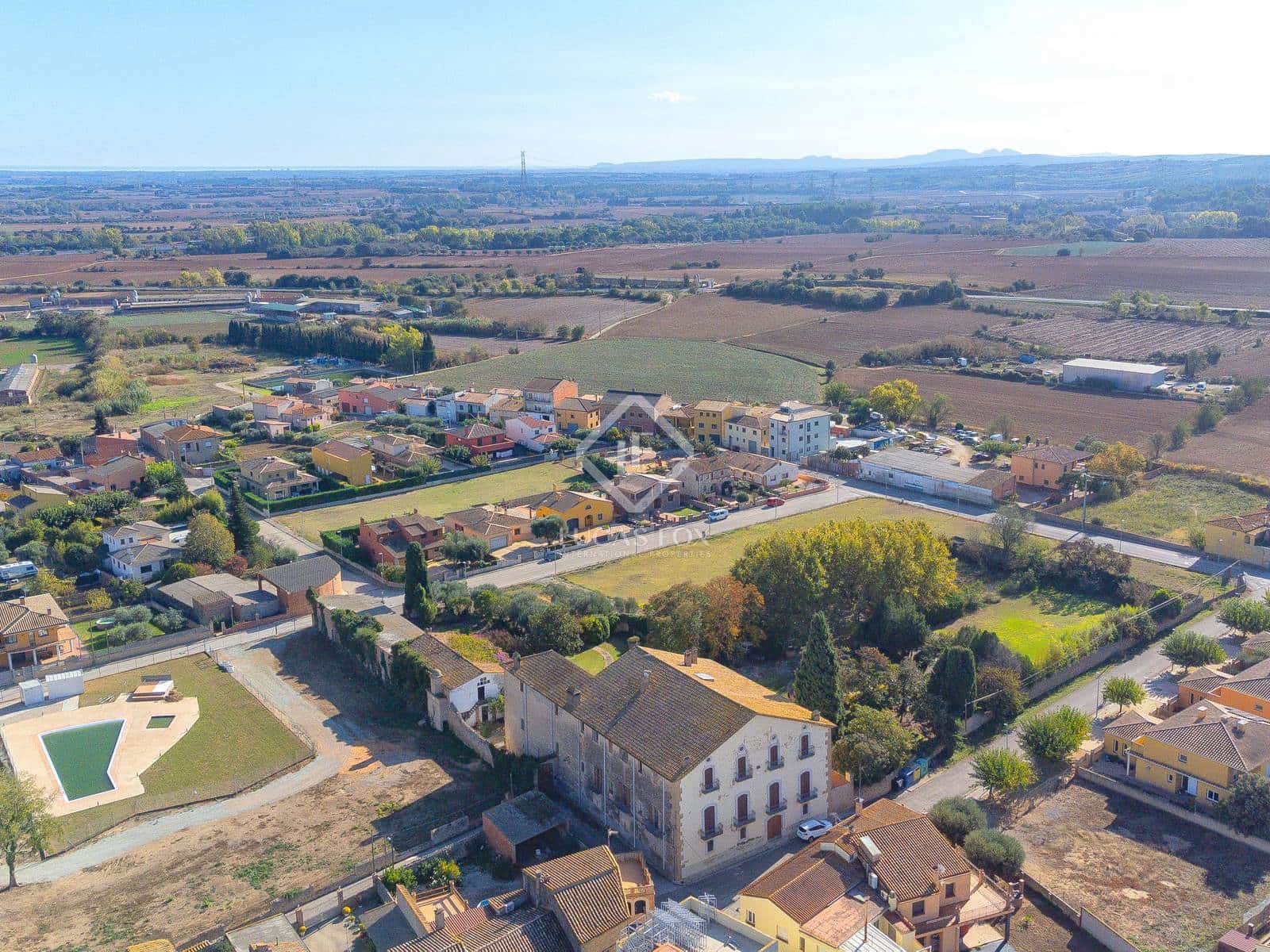 10 soveværelse Finca/Landehus til salg i Borrassa med swimmingpool - € 3.000.000 (Ref: 8738637)