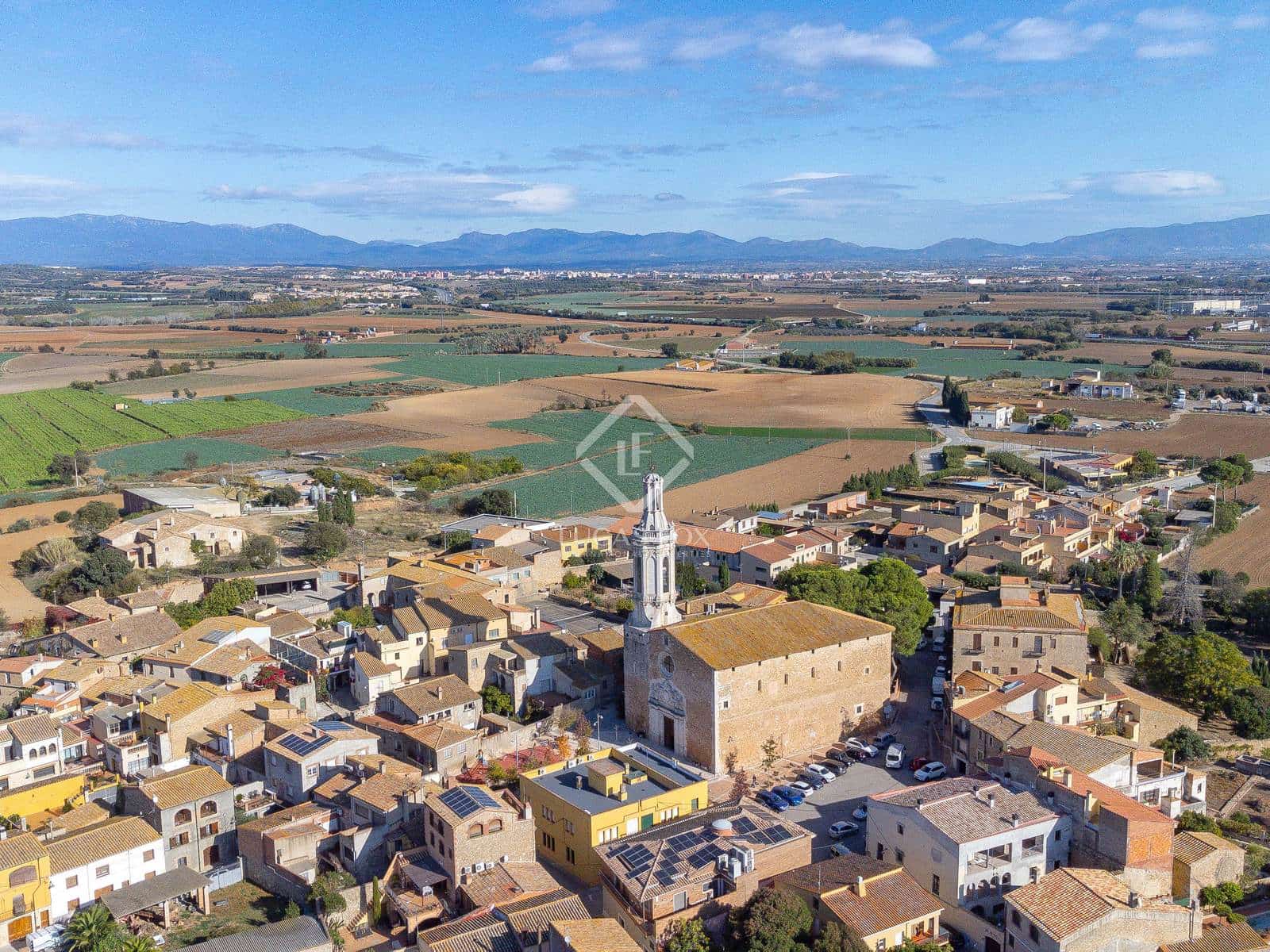 10 soveværelse Finca/Landehus til salg i Borrassa med swimmingpool - € 3.000.000 (Ref: 8738637)