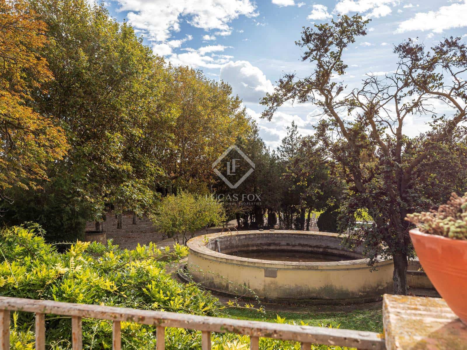 10 soveværelse Finca/Landehus til salg i Borrassa med swimmingpool - € 3.000.000 (Ref: 8738637)