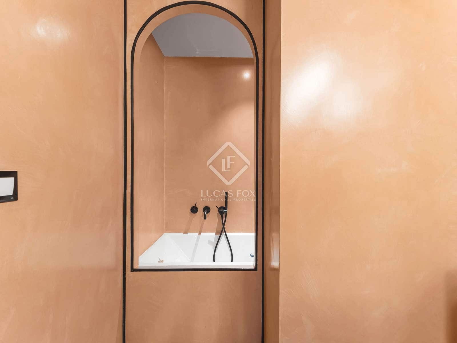 3 slaapkamer Appartement te koop in Alicante stad met zwembad garage - € 875.000 (Ref: 8742471)