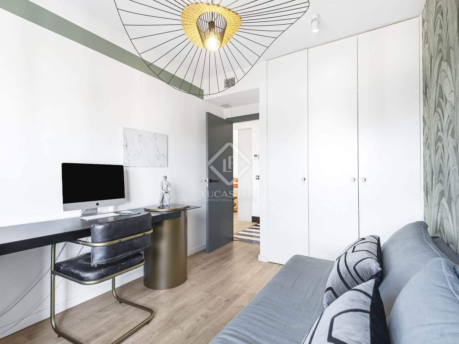 3 slaapkamer Appartement te koop in Alicante stad met zwembad garage - € 875.000 (Ref: 8742471)