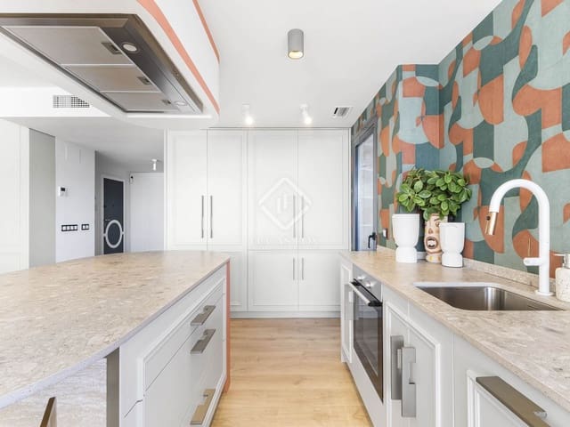 3 slaapkamer Appartement te koop in Alicante stad met zwembad garage - € 875.000 (Ref: 8742471)