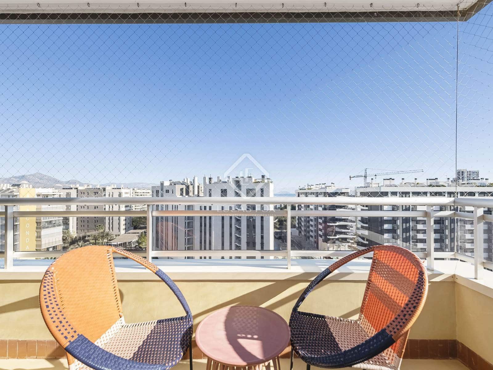3 slaapkamer Appartement te koop in Alicante stad met zwembad garage - € 875.000 (Ref: 8742471)