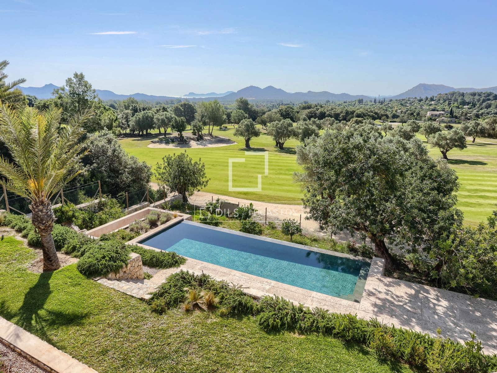 5 soveværelse Finca/Landehus til salg i Pollensa / Pollenca med swimmingpool garage - € 4.900.000 (Ref: 8744408)