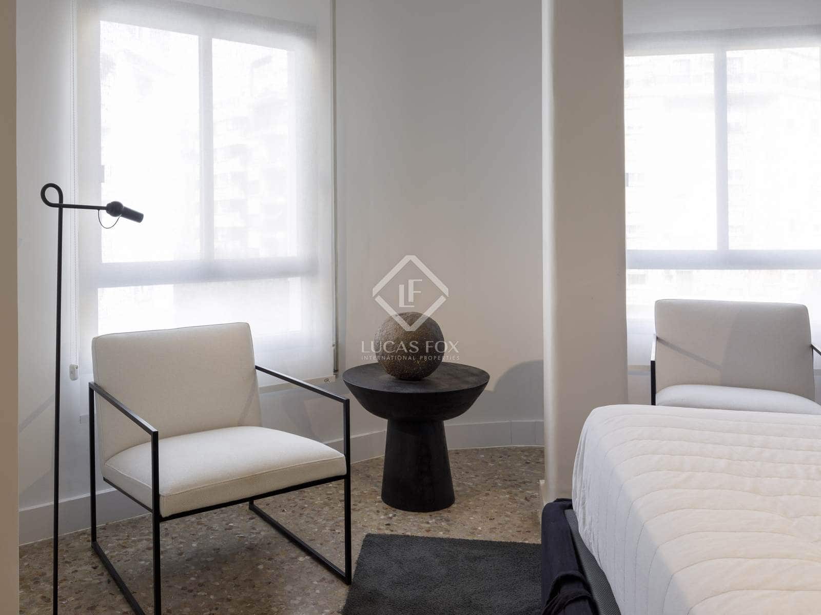 4 sypialnia Apartament do wynajęcia w Miasto Walencja - 2 400 € (Ref: 8744617)