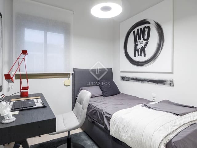 4 makuuhuone Huoneisto vuokrattavana paikassa Valencia kaupunki - 2 400 € (Ref: 8744617)