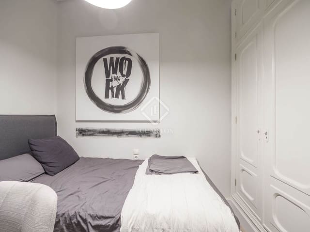 4 makuuhuone Huoneisto vuokrattavana paikassa Valencia kaupunki - 2 400 € (Ref: 8744617)