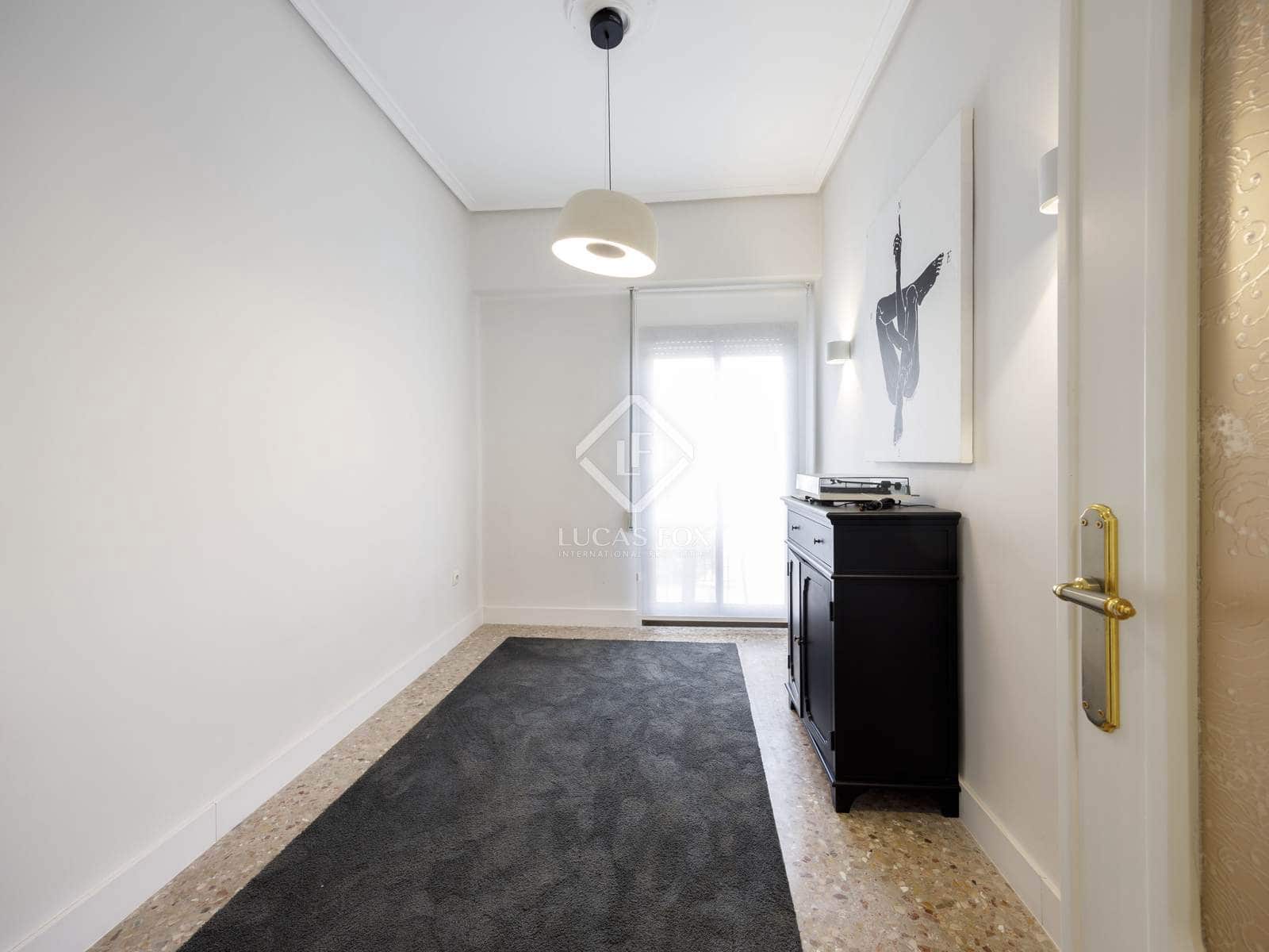 4 sypialnia Apartament do wynajęcia w Miasto Walencja - 2 400 € (Ref: 8744617)