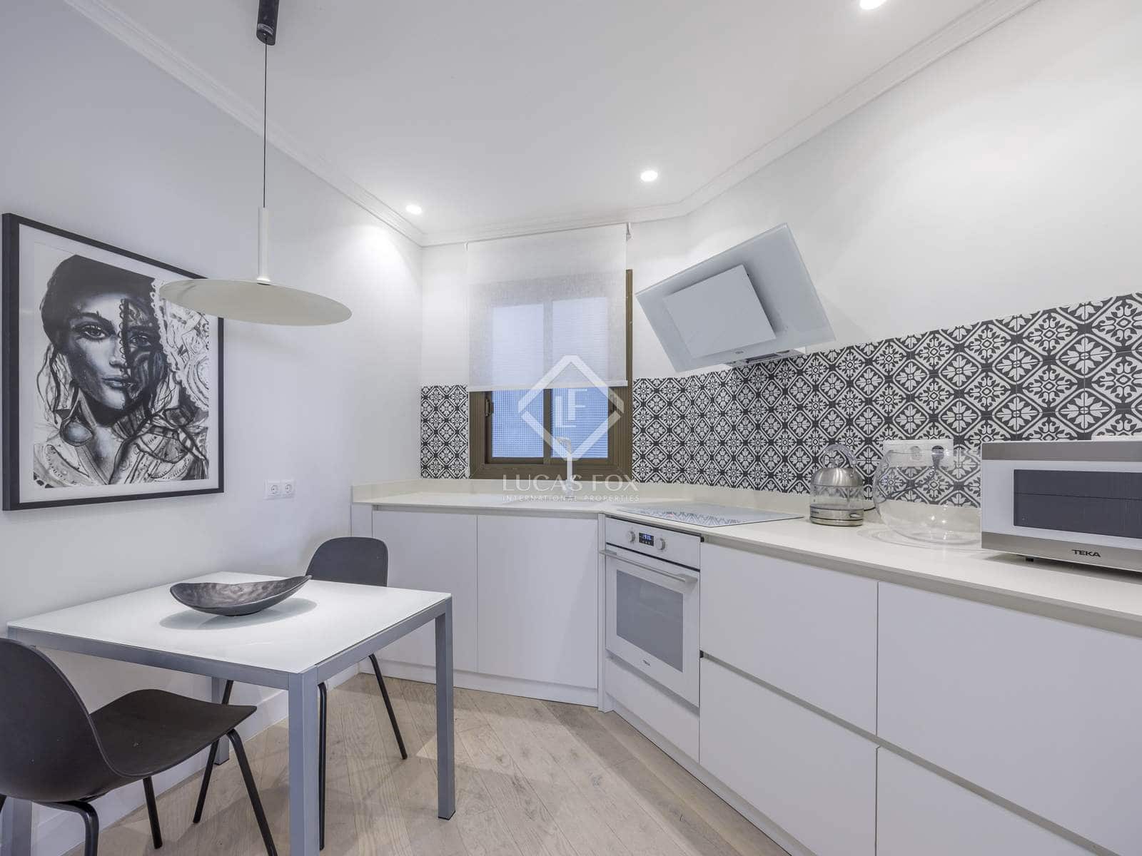 4 sypialnia Apartament do wynajęcia w Miasto Walencja - 2 400 € (Ref: 8744617)