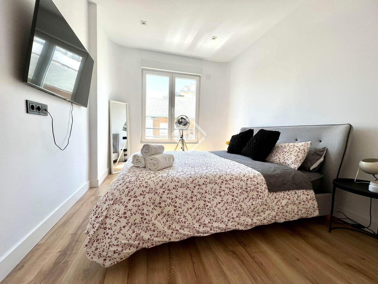 3 soveværelse Lejlighed til salg i Madrid by - € 1.550.000 (Ref: 8744619)