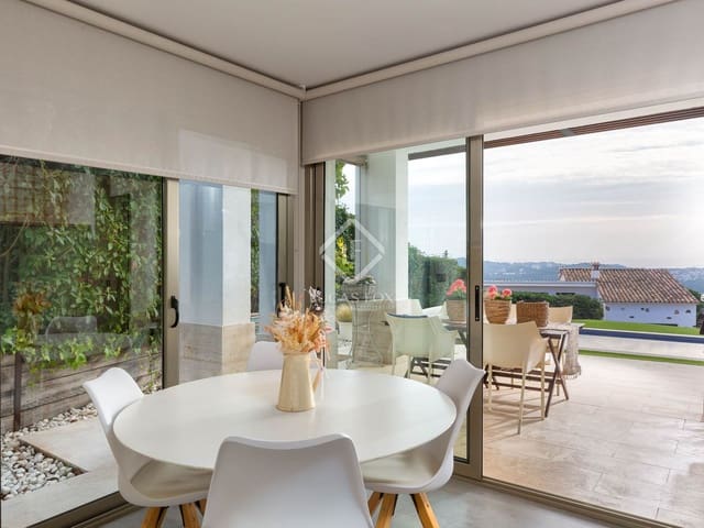 5 slaapkamer Villa te koop in Castell-Platja d'Aro met zwembad garage - € 1.690.000 (Ref: 8745899)