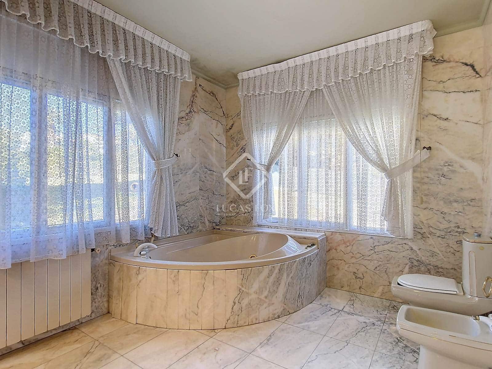 10 makuuhuone Huvila vuokrattavana paikassa Segur de Calafell mukana uima-altaan - 4 000 € (Ref: 8748457)