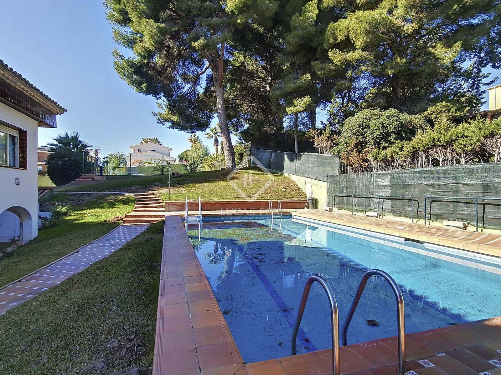 10 makuuhuone Huvila vuokrattavana paikassa Segur de Calafell mukana uima-altaan - 4 000 € (Ref: 8748457)