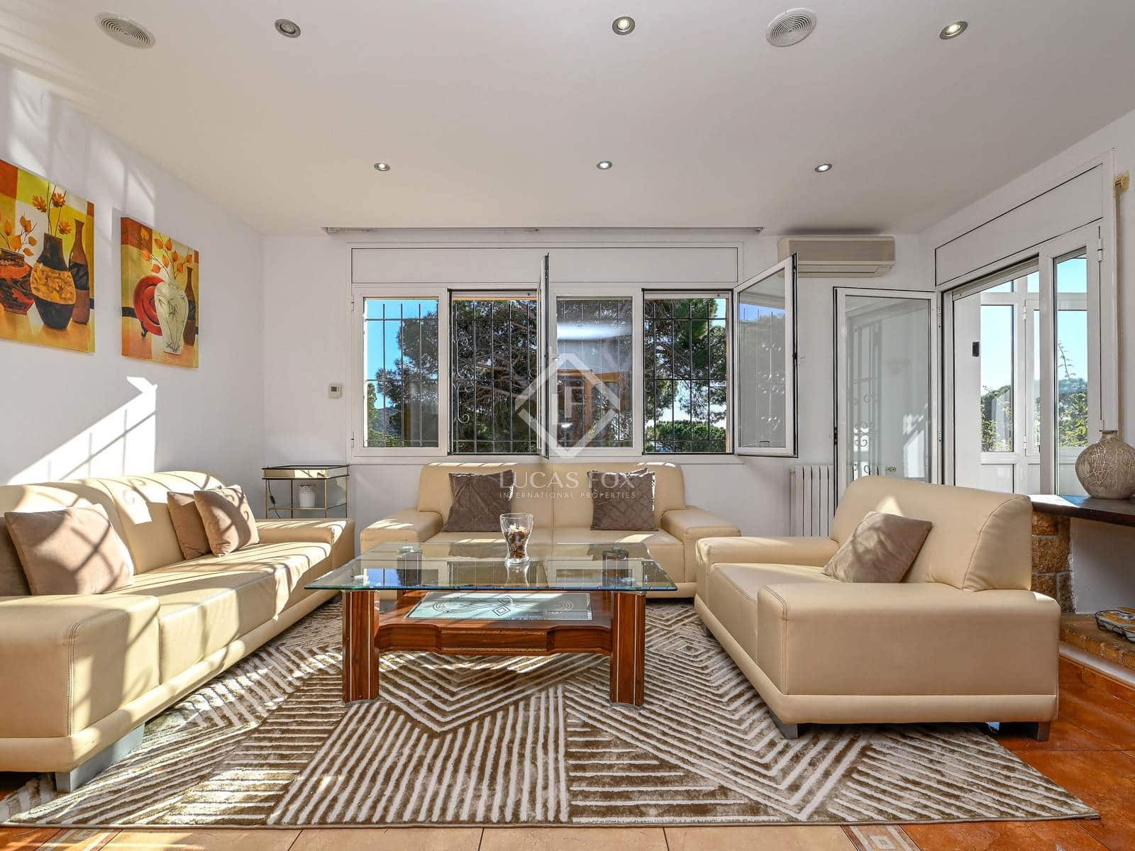 5 soveværelse Villa til salg i Santa Cristina d'Aro med swimmingpool garage - € 590.000 (Ref: 8751321)