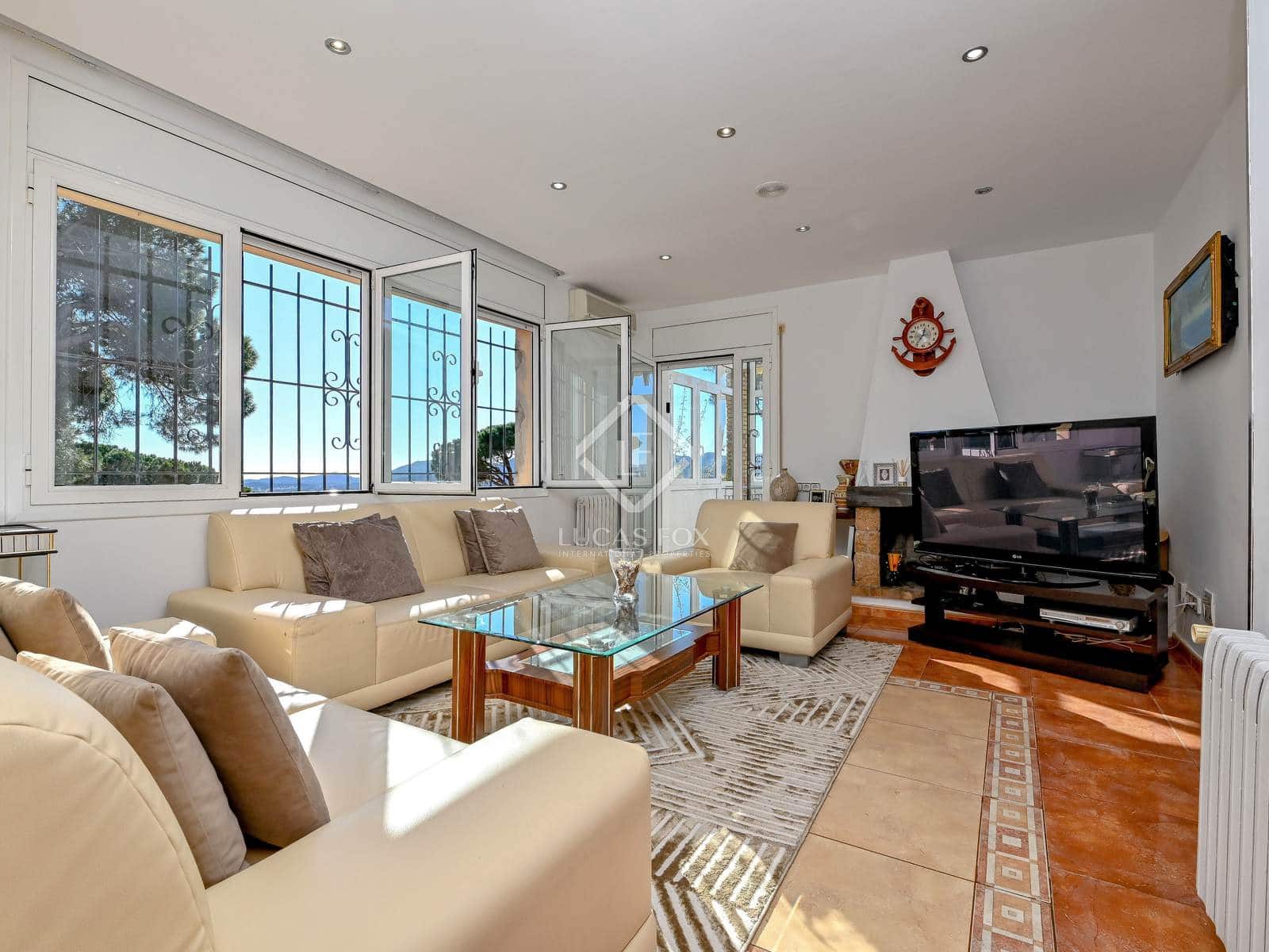 5 soveværelse Villa til salg i Santa Cristina d'Aro med swimmingpool garage - € 590.000 (Ref: 8751321)