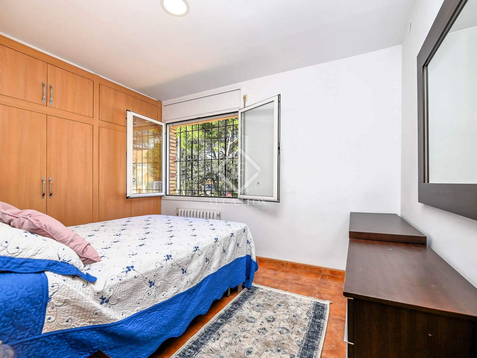 5 soveværelse Villa til salg i Santa Cristina d'Aro med swimmingpool garage - € 590.000 (Ref: 8751321)