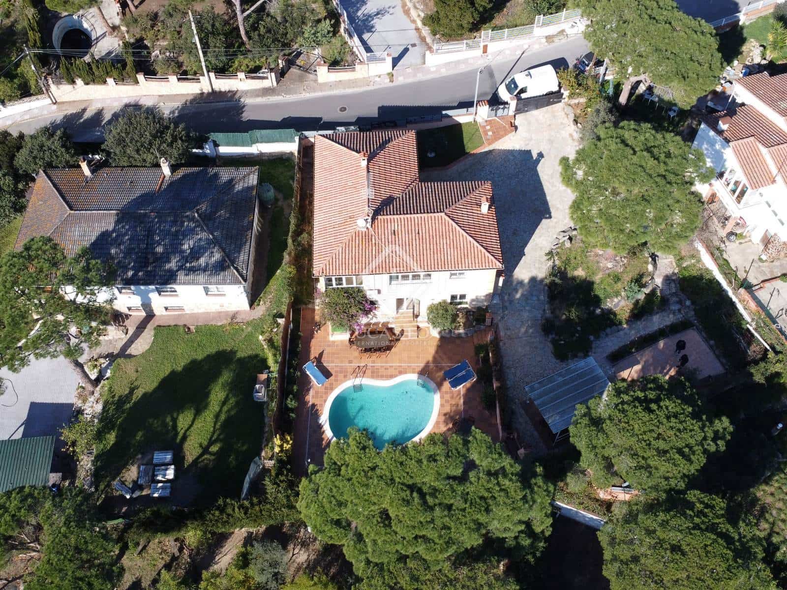 5 soveværelse Villa til salg i Santa Cristina d'Aro med swimmingpool garage - € 590.000 (Ref: 8751321)