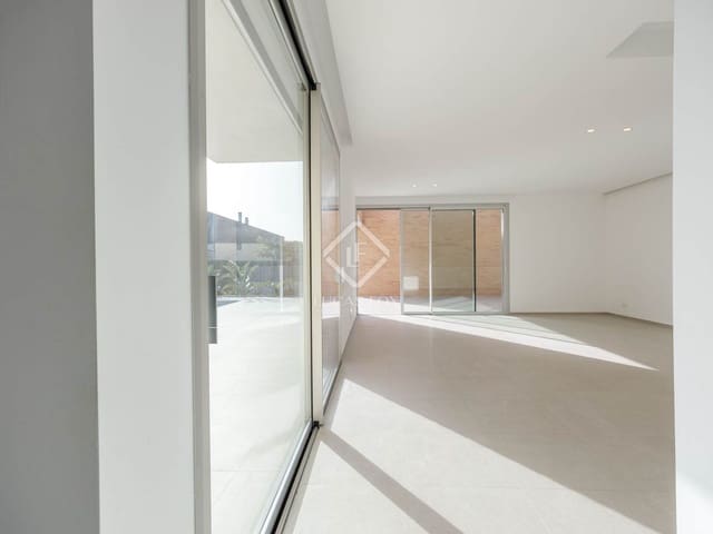 4 camera da letto Villa da affittare in Valencia città con piscina garage - 4.000 € (Rif: 8754546)