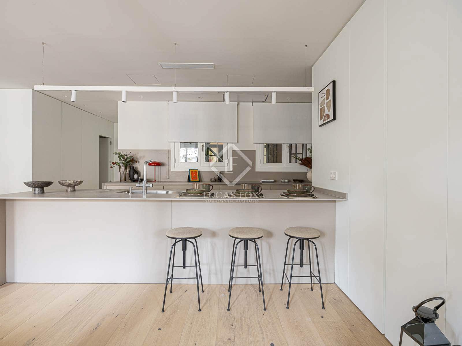 2 slaapkamer Appartement te koop in Barcelona stad - € 1.800.000 (Ref: 8756464)