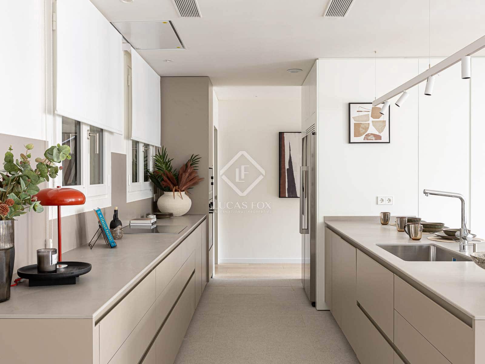 2 slaapkamer Appartement te koop in Barcelona stad - € 1.800.000 (Ref: 8756464)