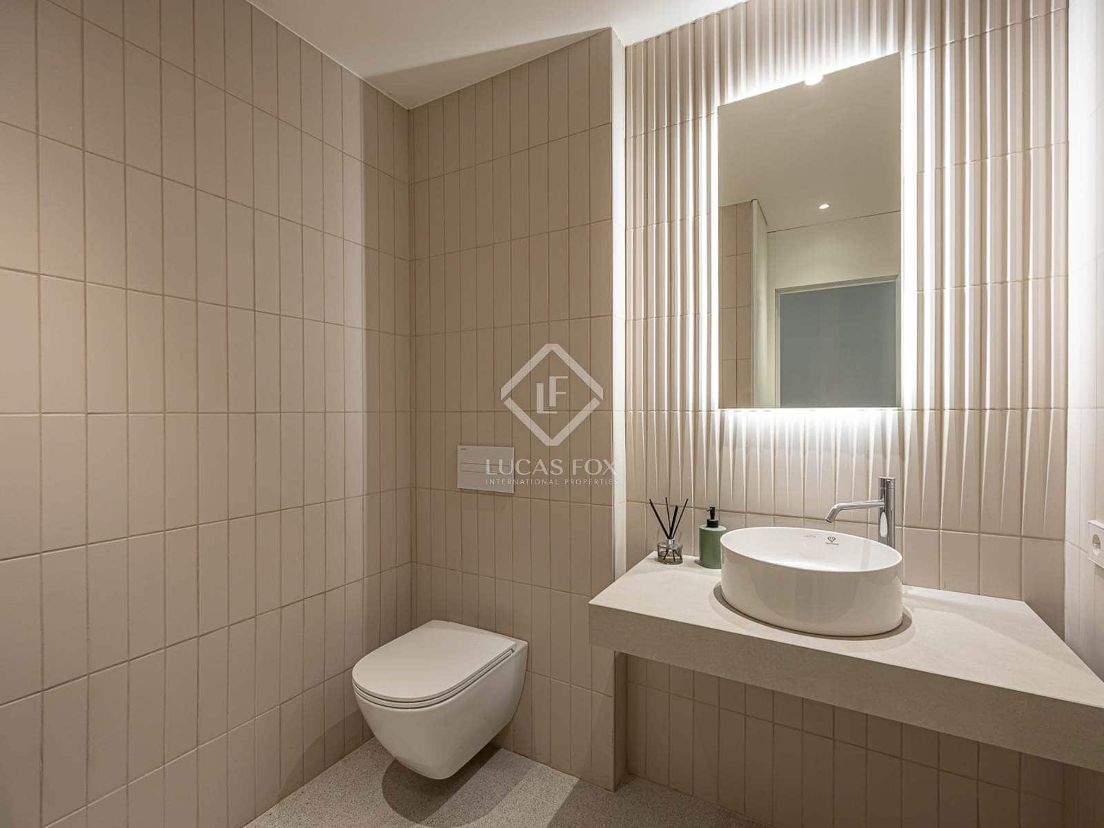 2 slaapkamer Appartement te koop in Barcelona stad - € 1.800.000 (Ref: 8756464)