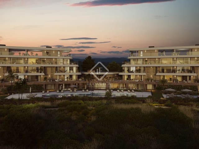 3 makuuhuone Huoneisto myytävänä paikassa Buenas Noches, Estepona mukana uima-altaan 
autotalli - 935 000 € (Ref: 8756505)